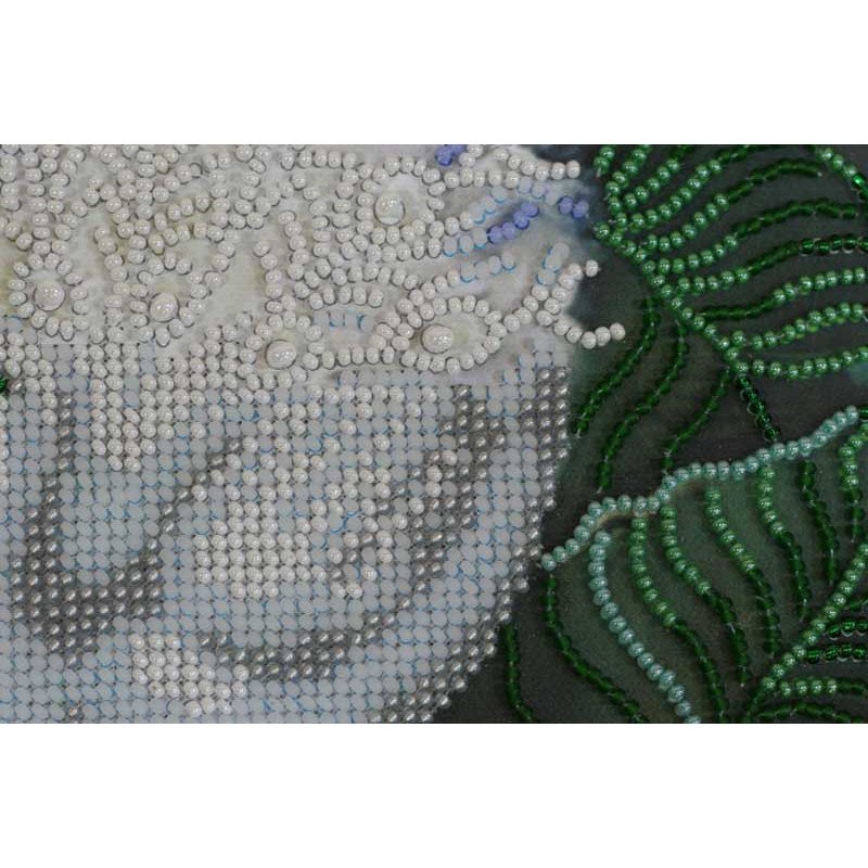 Набор для вышивки бисером на холсте Абрис Арт АВ-398 Белоснежный символ счастья