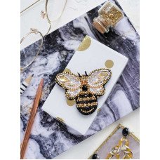 Набор для вышивки бисером украшения на натуральном художественном холсте Абрис Арт AD-066 Золотая пчелка