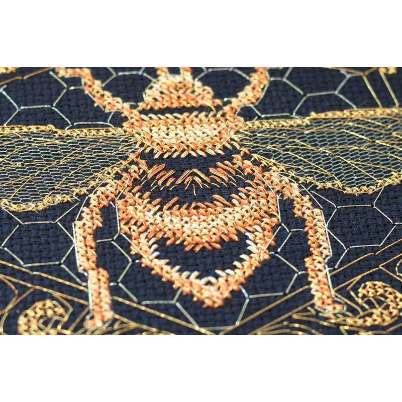 Набір для вишивки хрестиком Абріс Арт АН-063 Золота бджола