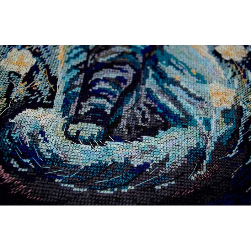 Cross stitch kit Abris Art AH-197 Night guest