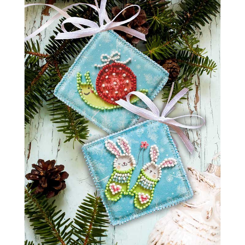 Набор для вышивки бисером новогодней игрушки на натуральном художественном холсте Абрис Арт АВТ-021 Ушастая парочка