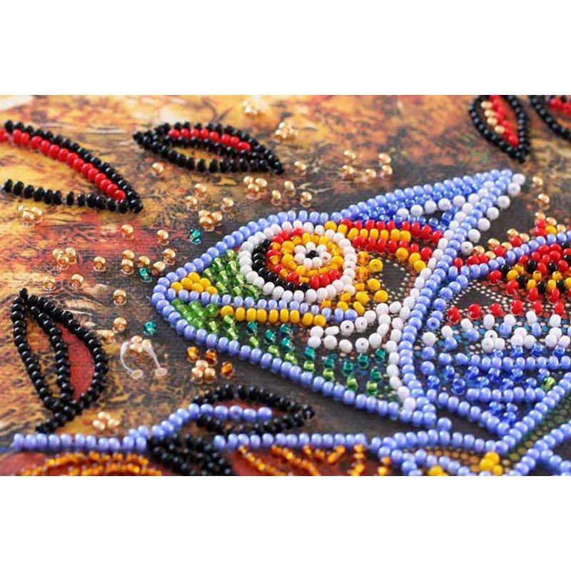 Mid-sized bead embroidery kit Abris Art AMB-034 Chameleon