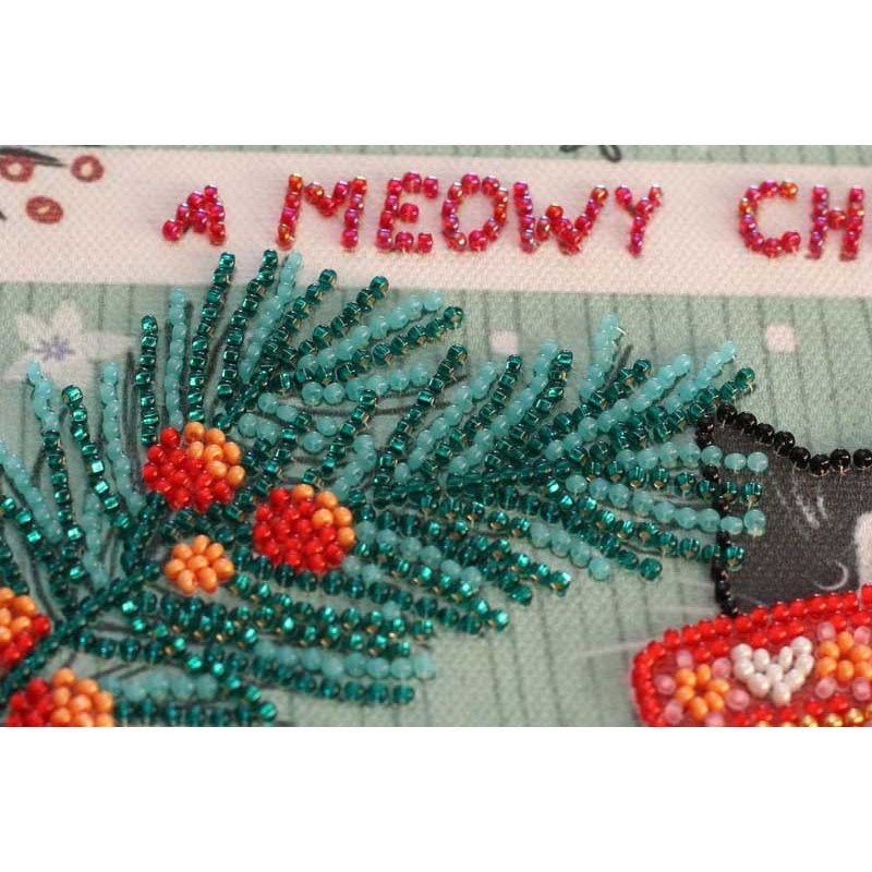 Mid-sized bead embroidery kit Abris Art AMB-074 Meowy