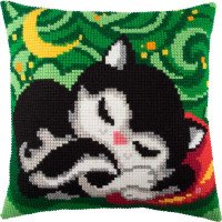 Pillow for cross-stitching Charіvnytsya Z-47 Kitty under the moon