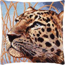 Подушка для вишивки напівхрестом Чарівниця V-161 Леопард