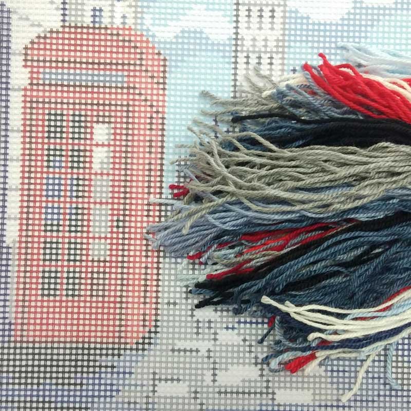 Подушка для вышивки полукрестом Чарівниця V-189 Лондон