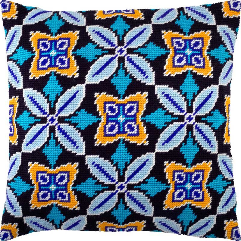 Подушка для вышивки полукрестом Чарівниця V-235 Марокко