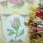 Подушка для вишивки напівхрестом Чарівниця V-43 Традиційні троянди