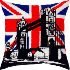 Подушка для вышивки полукрестом Чарівниця V-434 Великобритания