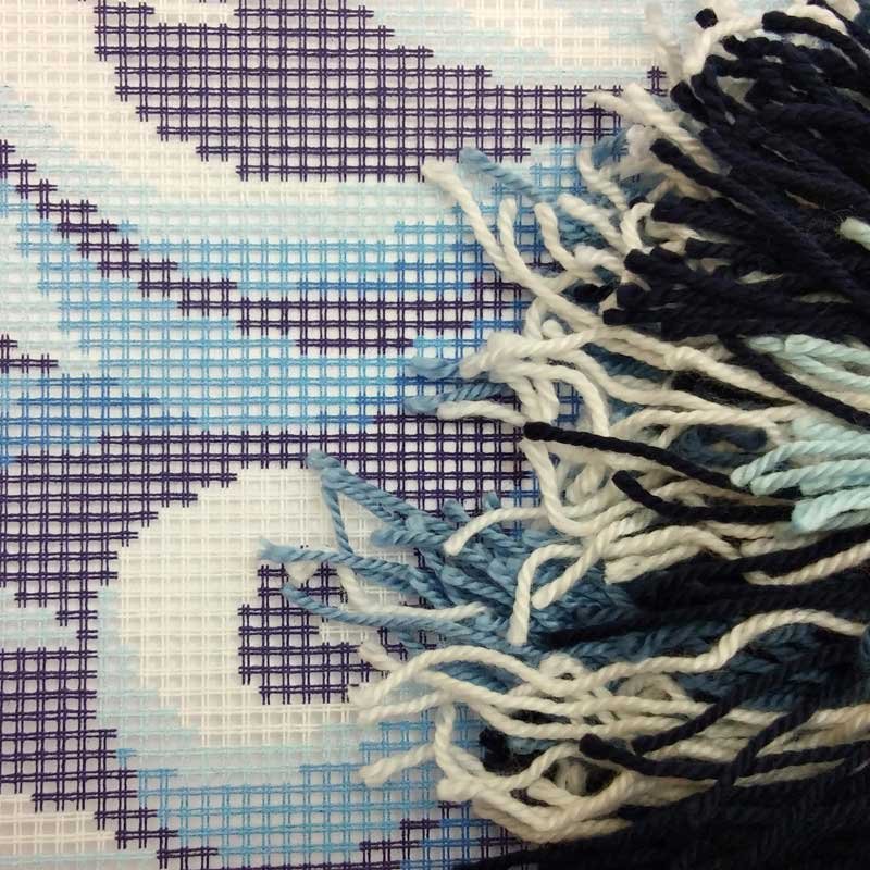 Подушка для вишивки напівхрестом Чарівниця V-92 Хвилі