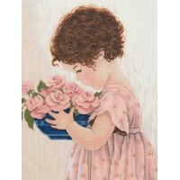 Набір для вишивання хрестиком Classic Design 4418 Дівчинка з квітами