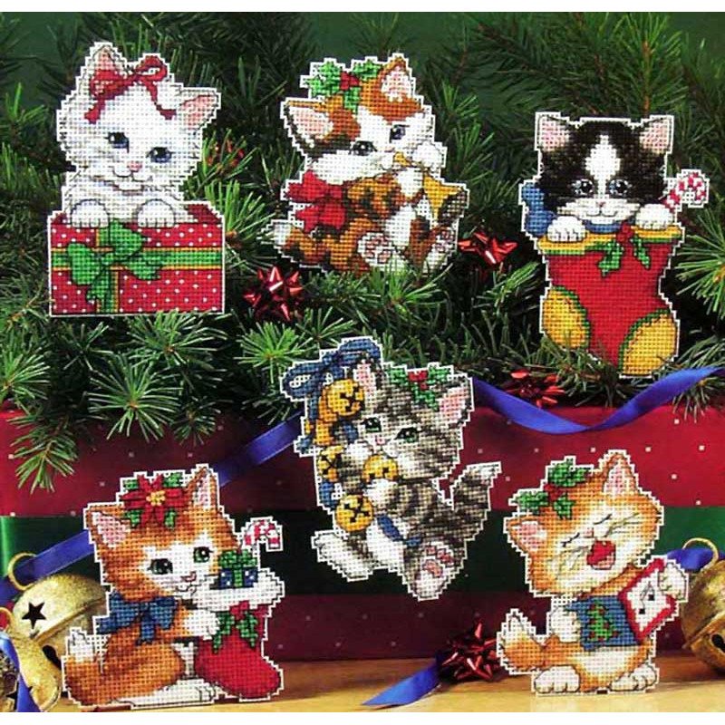 Cross Stitch Kits Classic Design 4550 Christmas kittens