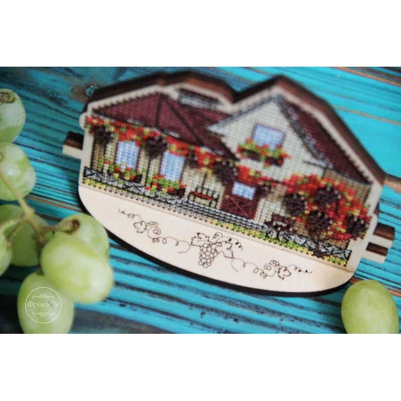 Cross stitch kit on wooden base FruzelOk 0516 A house with grapes