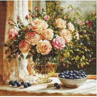 Cross Stitch Kits Luca-S B719 Vase with roses and blueberries