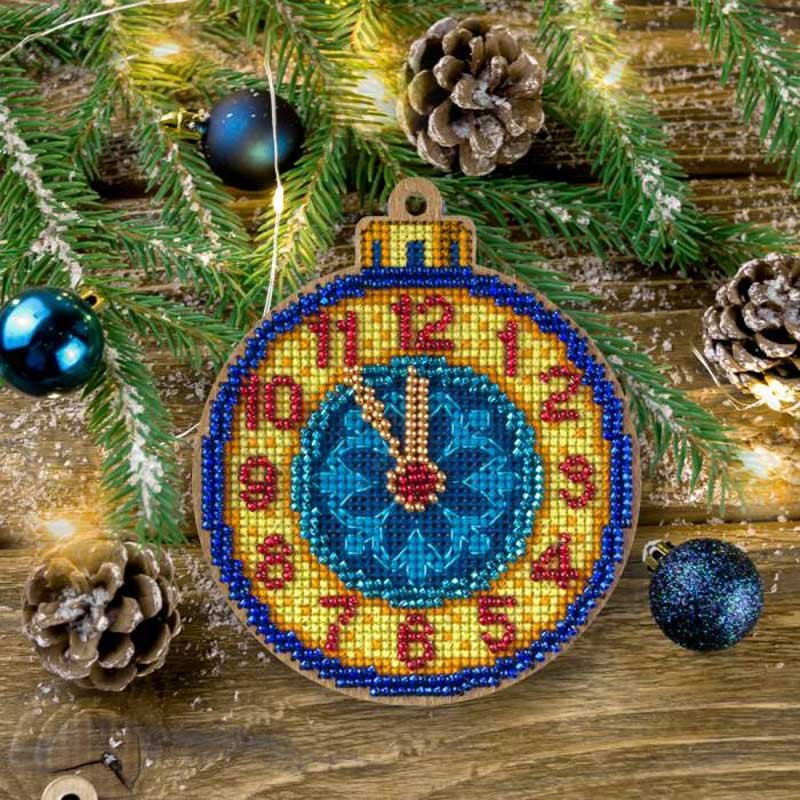 Cross-stitch kits on wood FairyLand FLW-022 Christmas decorations