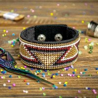 Набор для вышивания бисером на искусственной коже Wonderland Crafts FLBB-027