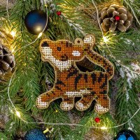 Bead embroidery kit on wood Wonderland Crafts FLK-403 Christmas decorations