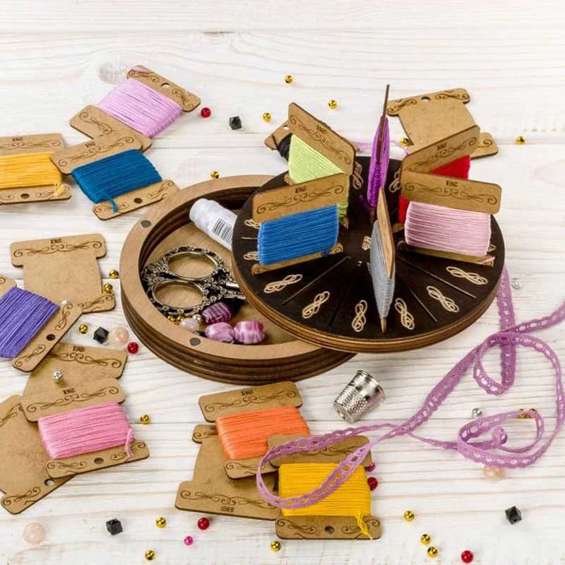 Casket for needlework + 17 bobbins Fairy Land FLZB(N)-051