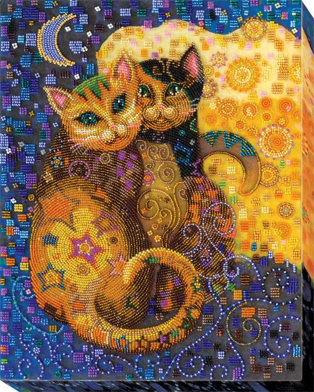 Foto Main Bead Embroidery Kit on Canvas  Abris Art AB-510 Cat's Kiss
