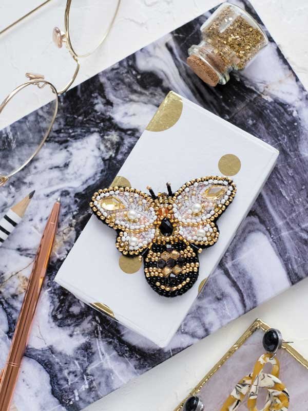Photo Bead embroidery kit decorations Abris Art AD-066 Golden bee