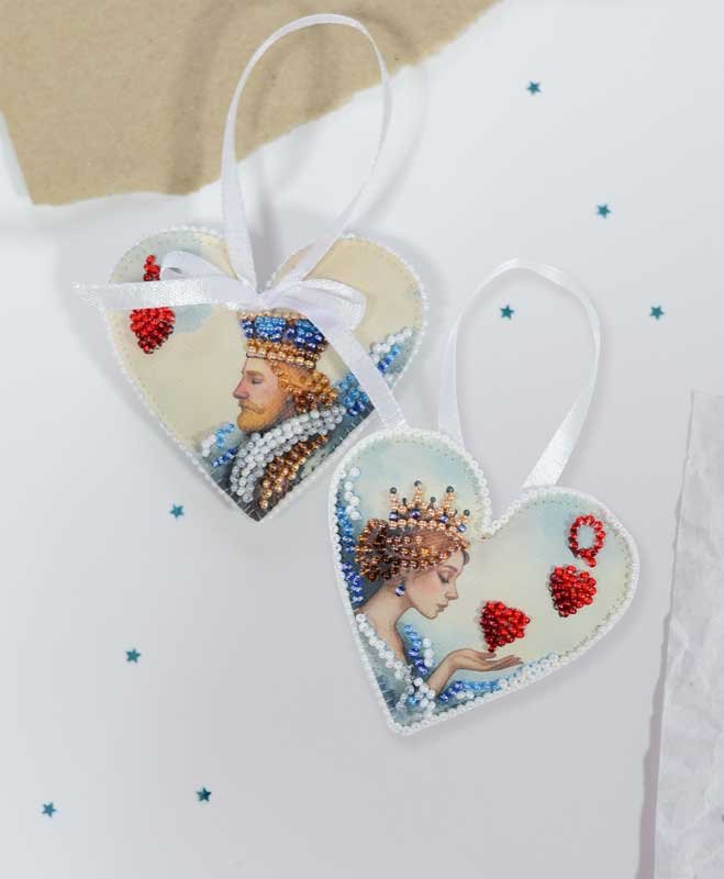 Фото Набір для вишивання бісером новорічної іграшки на натуральному художньому холсті Абріс Арт АВТ-052 Величне кохання