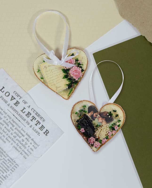 Фото Набор для вышивки бисером новогодней игрушки на натуральном художественном холсте Абрис Арт АВТ-055 Виконт, который меня любил…