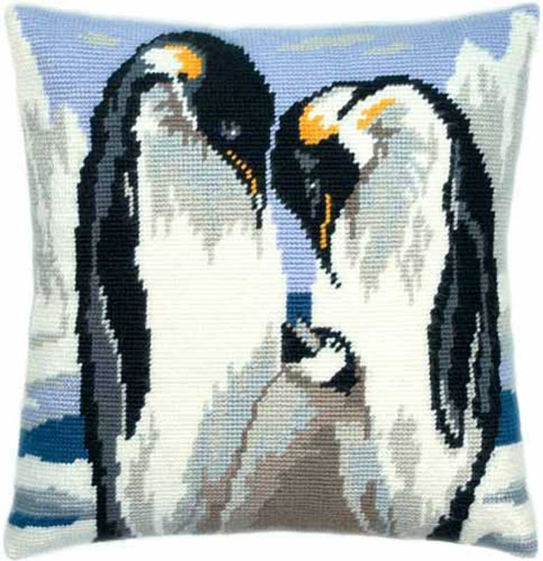 Фото Подушка для вишивки напівхрестом Чарівниця V-14 Люблячі пінгвіни