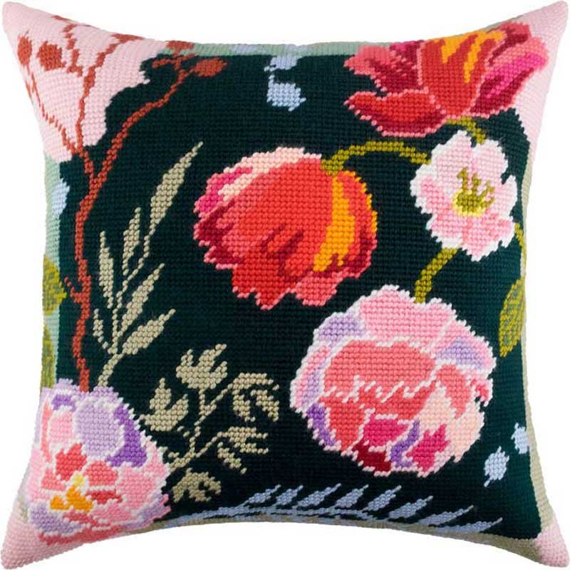 Foto Pillow for embroidery half-cross Charіvnytsya V-170 Night Flowers