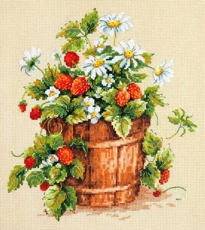 Фото Набор для вышивки крестом Classic Design 8372 Земляничное настроение