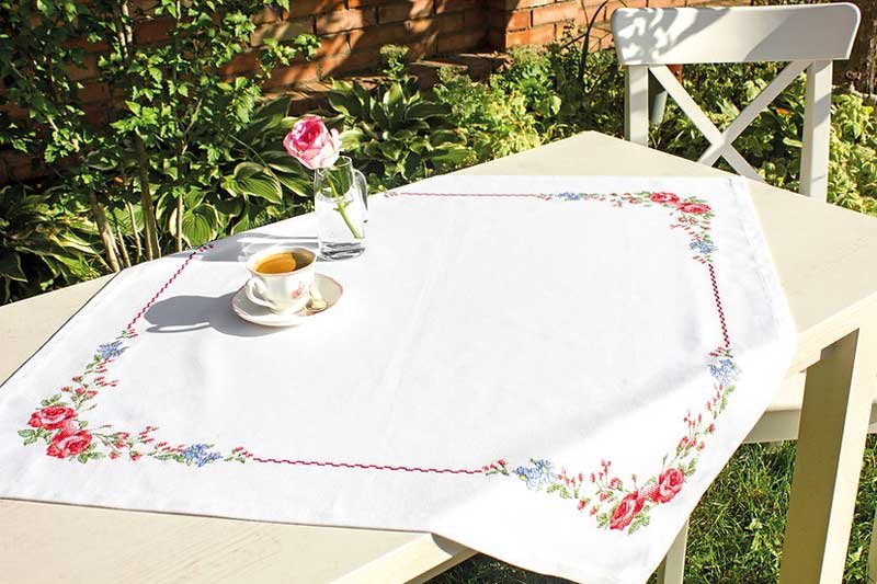 Foto Cross Stitch Table Toppe Luca-S FM006 Wild Rose Flowers